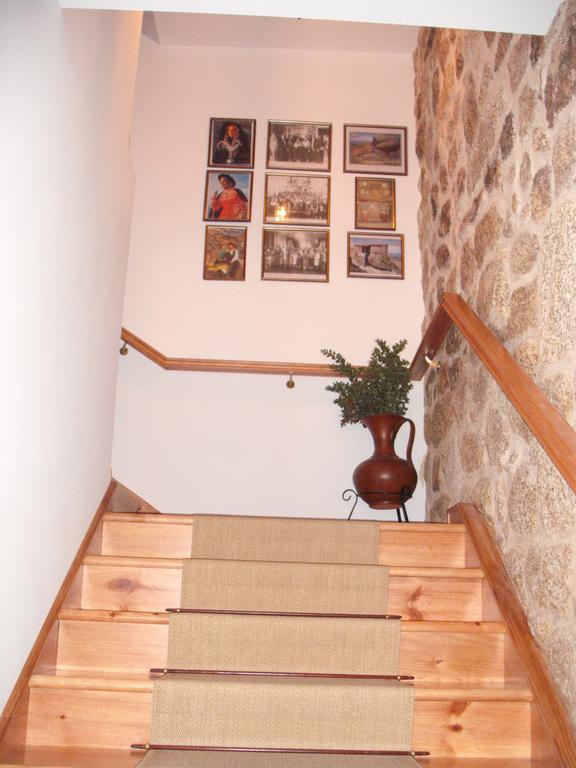 Casa Pires Mateus Guest House Монсанту Екстериор снимка