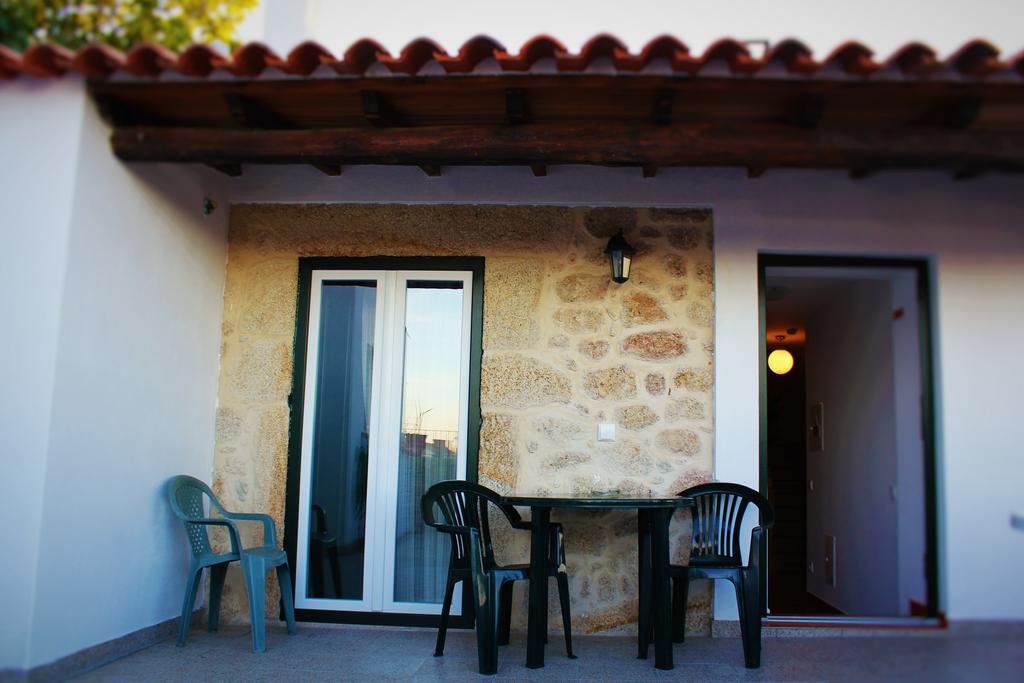 Casa Pires Mateus Guest House Монсанту Екстериор снимка